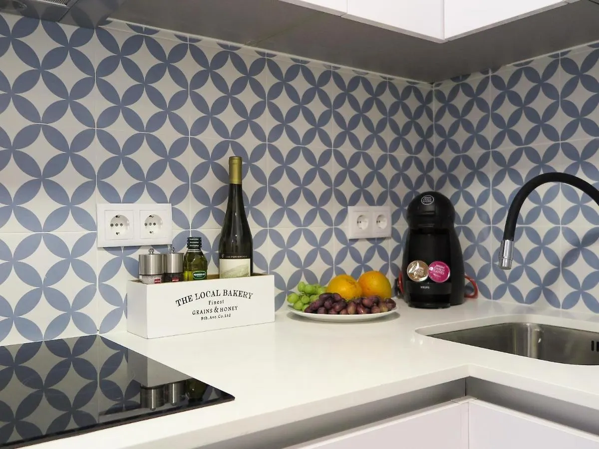 Liberdade Stylish Apt With Balcony Лиссабон